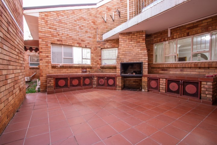 To Let 13 Bedroom Property for Rent in Die Bult North West